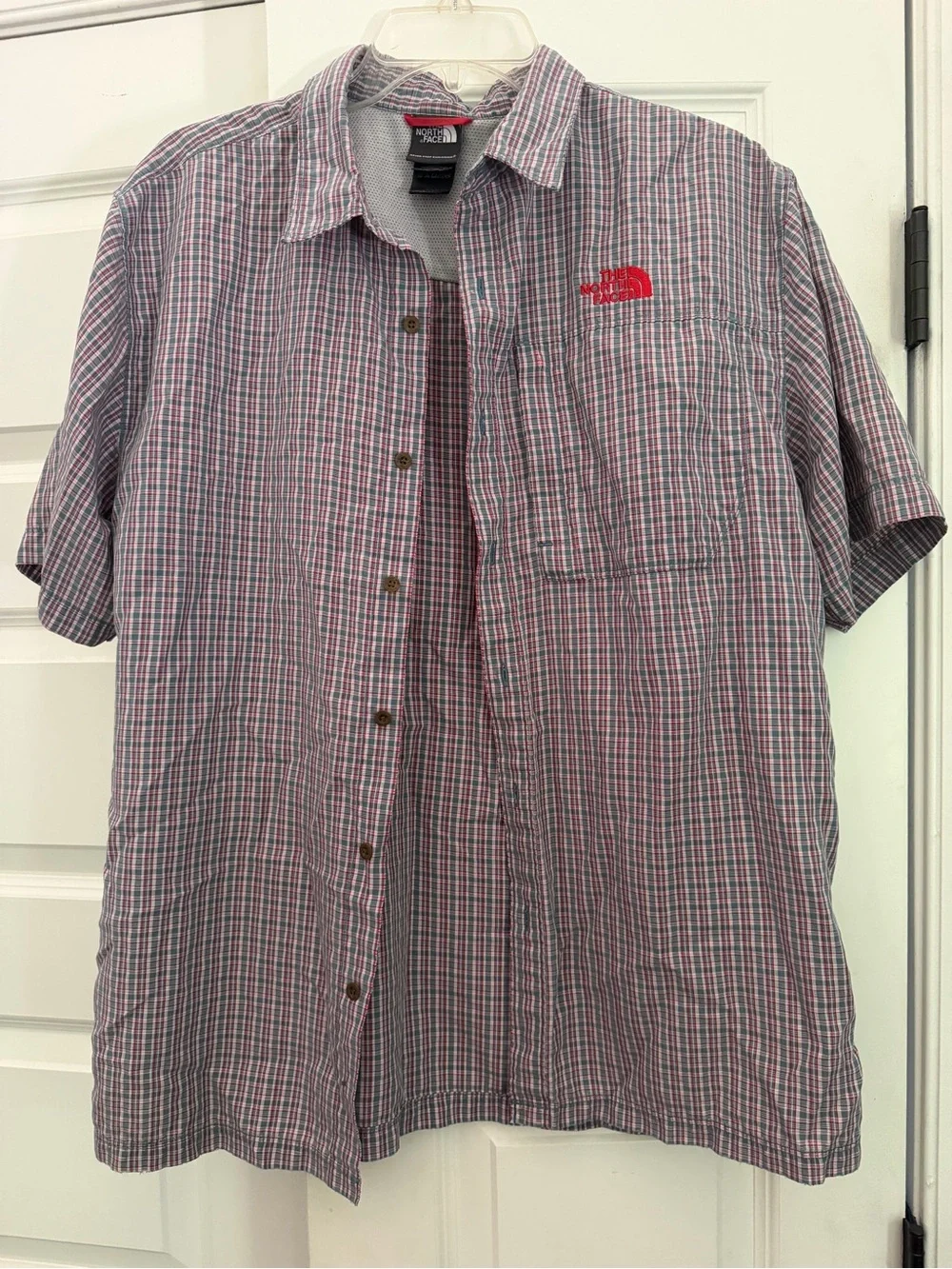 The North Face Men's Short-Sleeve Plaid Button-Down Shirt - Red/Gray